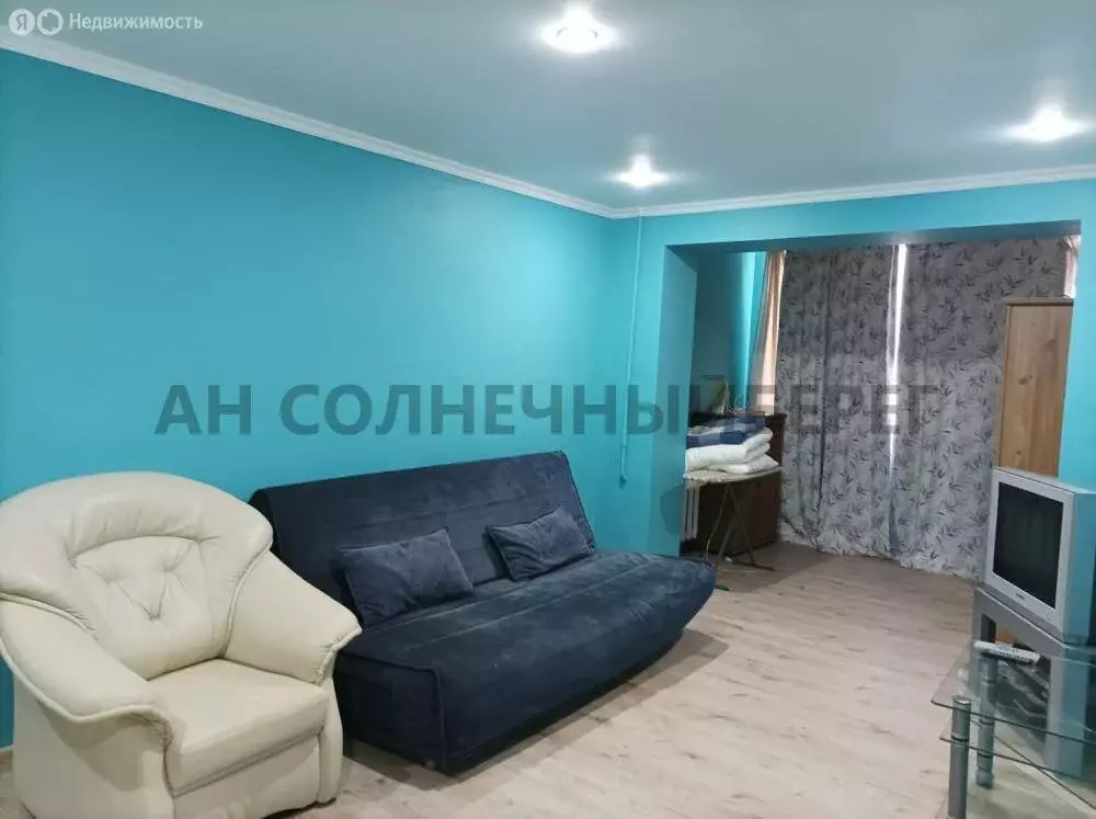 3-комнатная квартира: село Ольгинка, Черноморская улица, 2А (69 м) - Фото 1