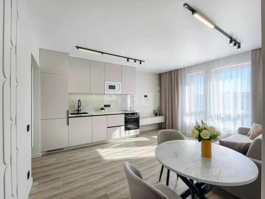 2-к кв. Тюменская область, Тюмень Полевая ул., 117к8 (51.4 м) - Фото 1