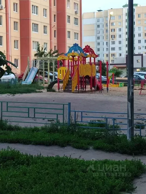3-к кв. Воронежская область, Воронеж Тепличная ул., 26/3 (85.0 м) - Фото 0