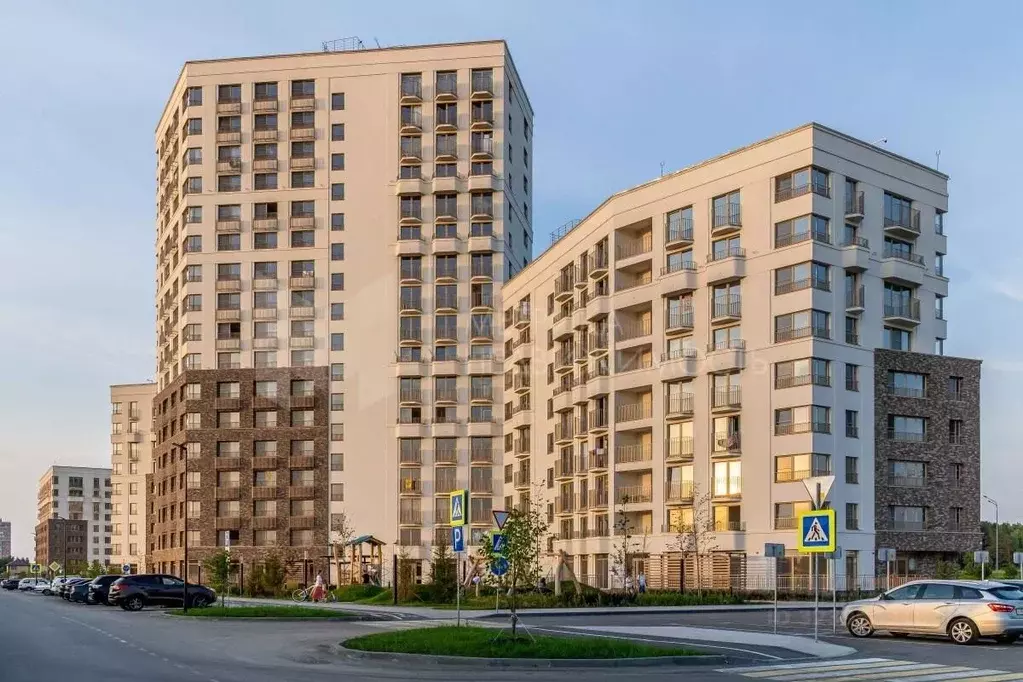 1-к кв. Тюменская область, Тюмень ул. Фармана Салманова, 3 (34.0 м) - Фото 1