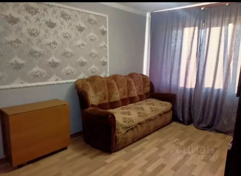 3-к кв. Новосибирская область, Татарск ул. Чехова, 96 (52.0 м) - Фото 0