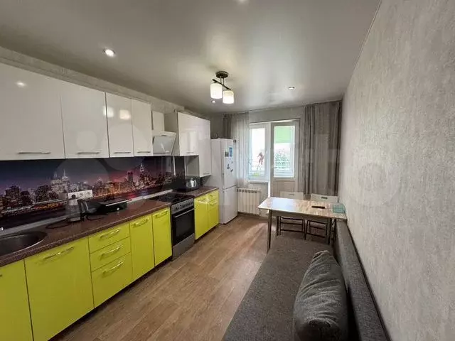 1-к. квартира, 37 м, 4/4 эт. - Фото 0