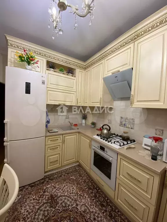 2-к. квартира, 68 м, 4/6 эт. - Фото 0