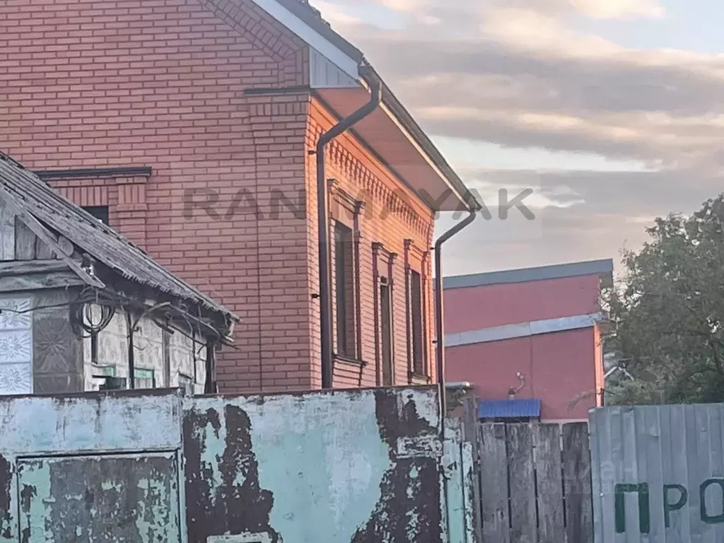 Дом в Адыгея, Майкоп ул. Калинина, 345 (120 м) - Фото 1