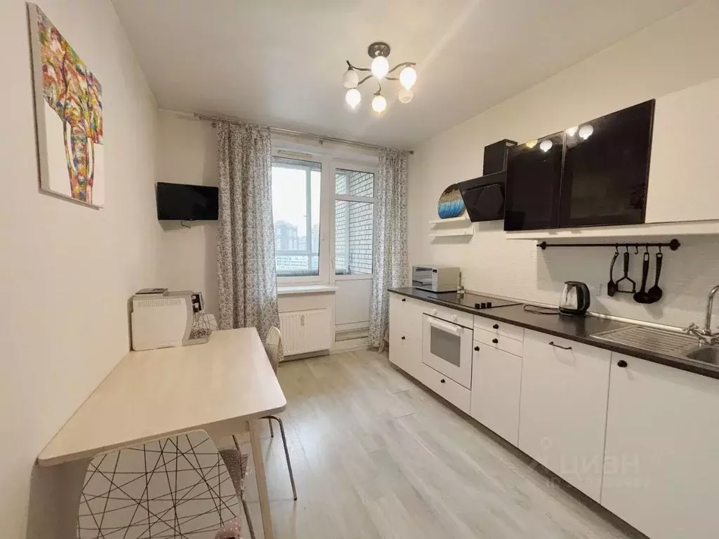 1-к кв. Санкт-Петербург ул. Орджоникидзе, 52 (39.8 м) - Фото 0