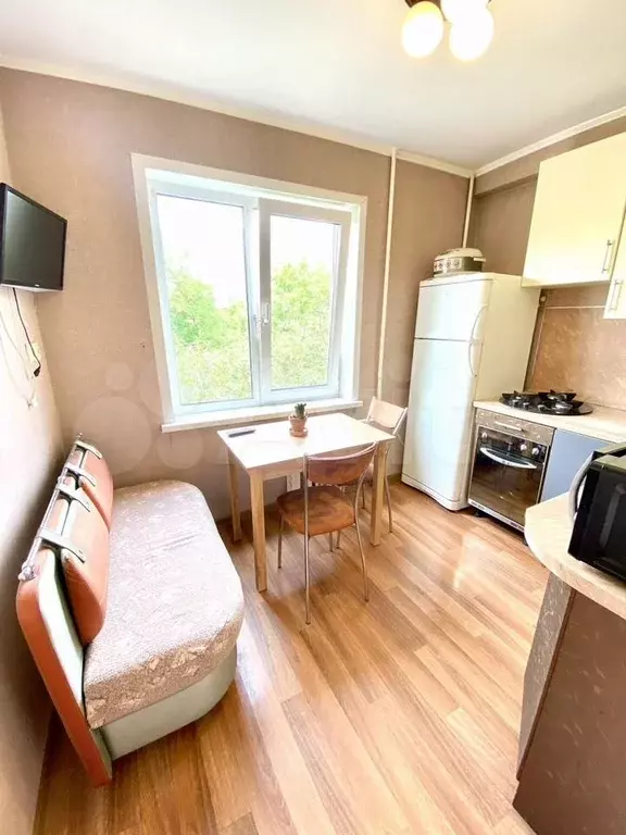 3-к. квартира, 65 м, 3/5 эт. - Фото 1