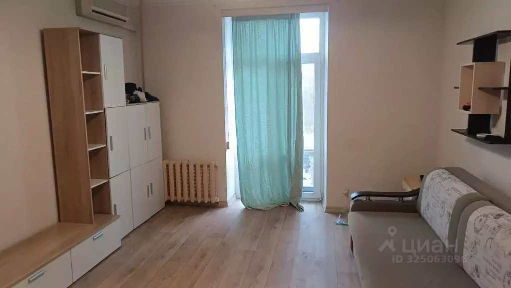 3-к кв. Волгоградская область, Волгоград Пражская ул., 10 (76.5 м) - Фото 1