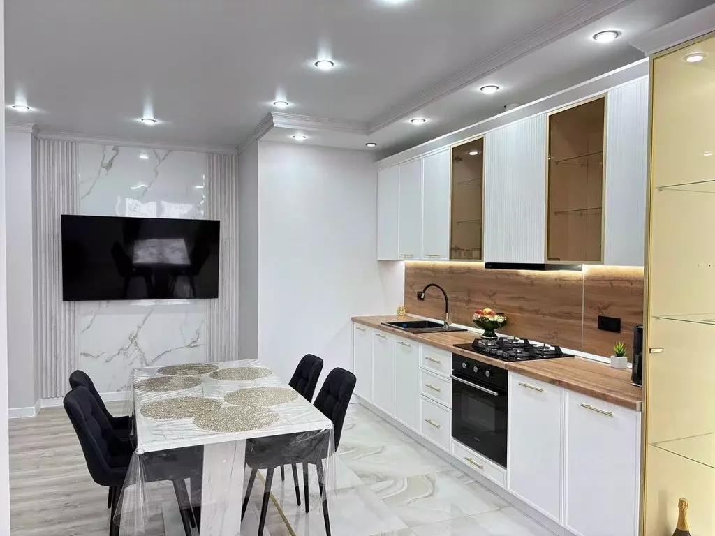 4-к кв. Северная Осетия, Владикавказ ул. Гастелло, 65/56 (136.0 м) - Фото 1