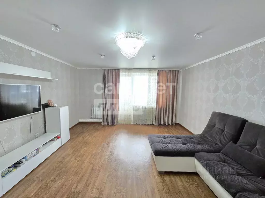 2-к кв. Башкортостан, Мелеуз ул. Бурангулова, 7 (64.8 м) - Фото 0