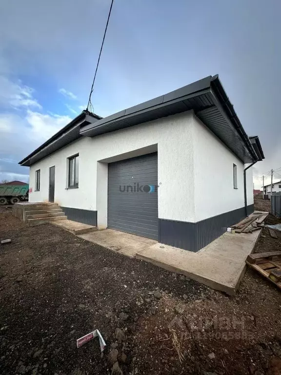 Дом в Башкортостан, Октябрьский Октябрьская ул. (130 м) - Фото 0