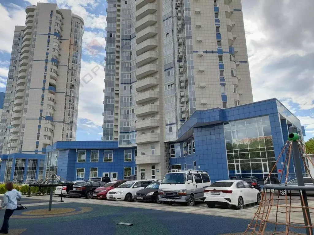 2-к кв. Краснодарский край, Краснодар ул. Шоссе Нефтяников, 18к3 (74.9 ... - Фото 0