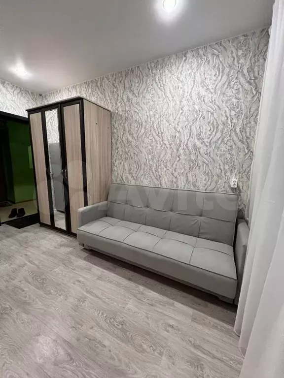 Комната 15 м в 5-к., 2/5 эт. - Фото 1