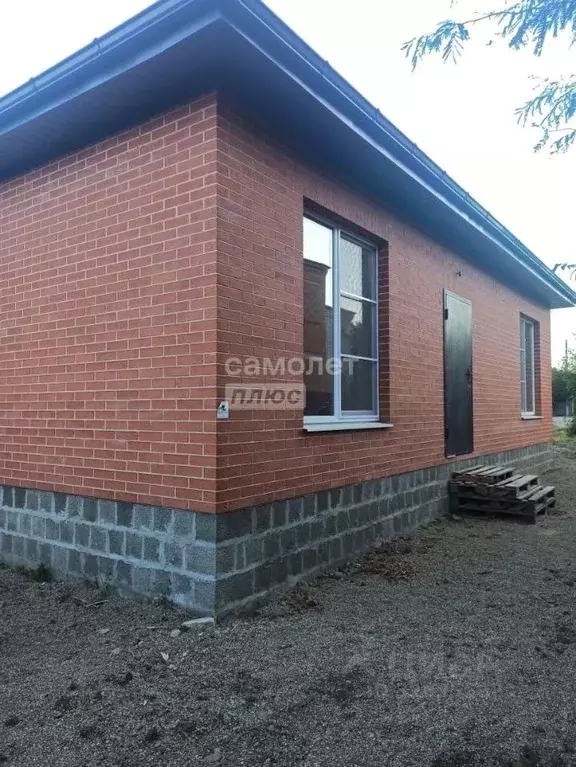 Дом в Краснодарский край, Кореновск 2-й кв-л,  (75 м) - Фото 2