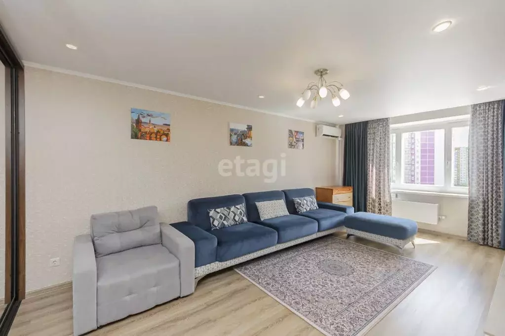 1-к кв. Тюменская область, Тюмень ул. Павла Шарова, 1к1 (40.8 м) - Фото 1