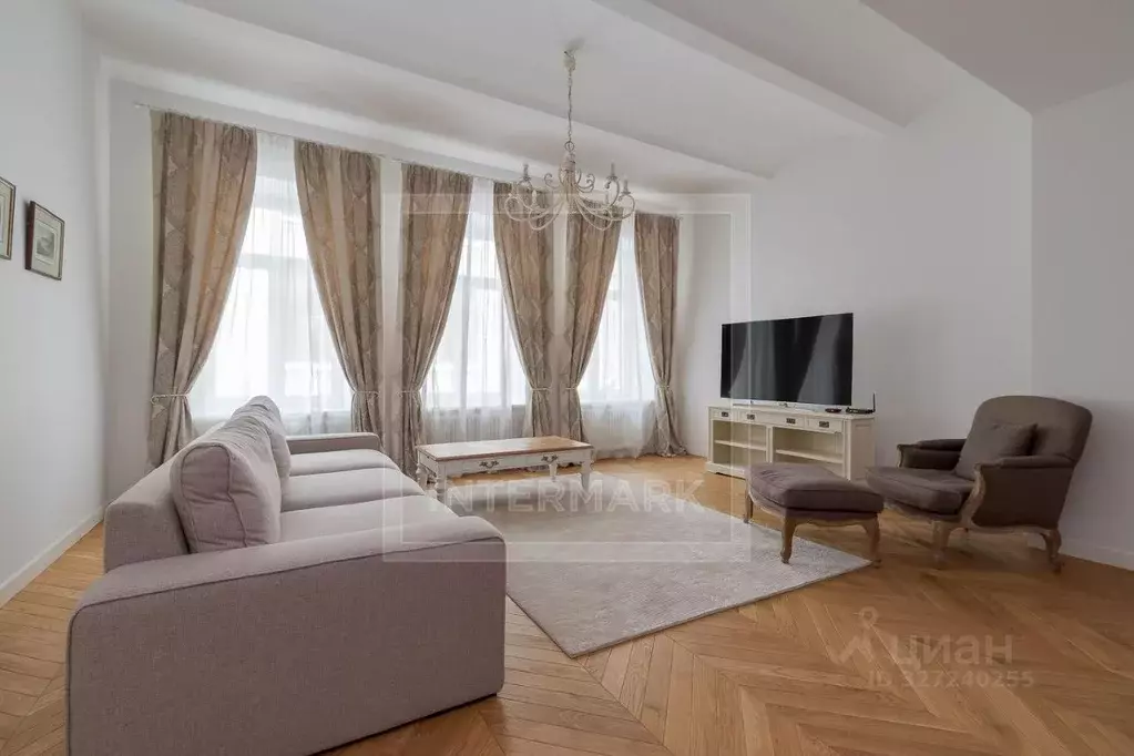 3-к кв. Москва Никольская ул., 10/2С2б (125.0 м) - Фото 2