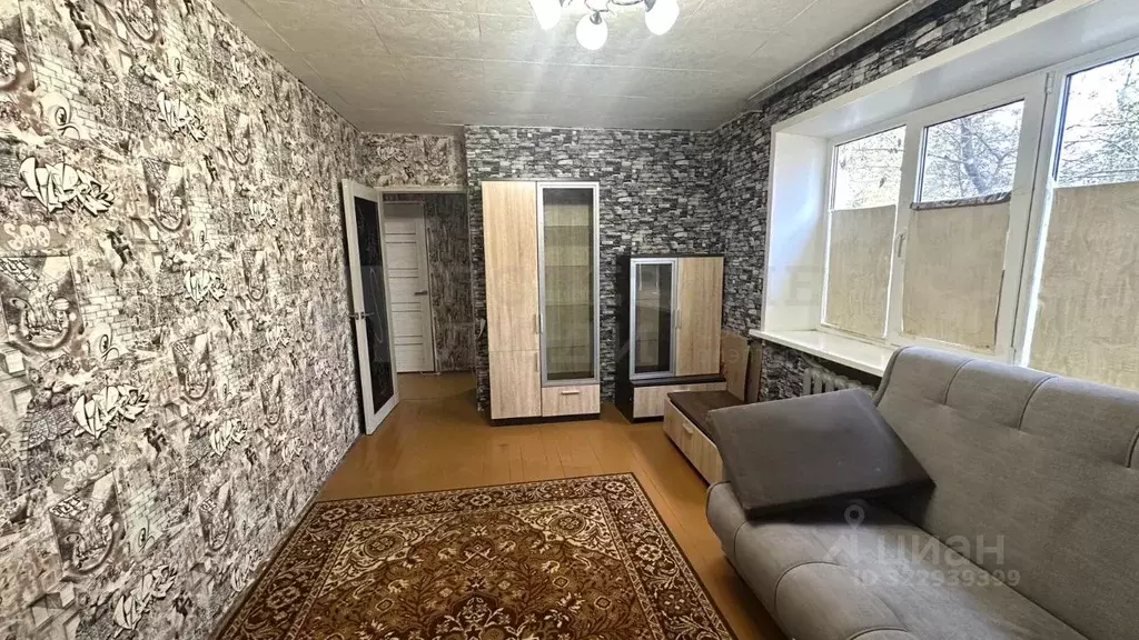 2-к кв. Новгородская область, Боровичи Школьный бул., 22 (39.6 м) - Фото 0