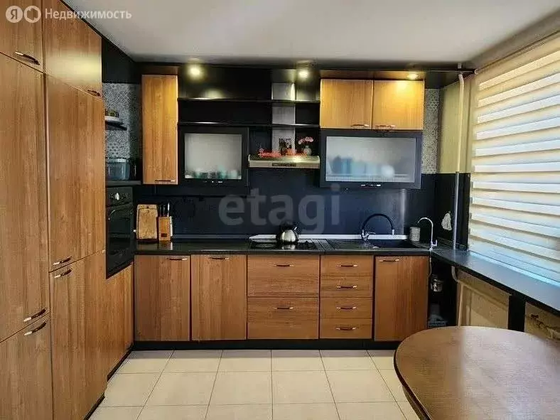 3-комнатная квартира: Казань, 33-й Военный городок, 10 (66.3 м) - Фото 2