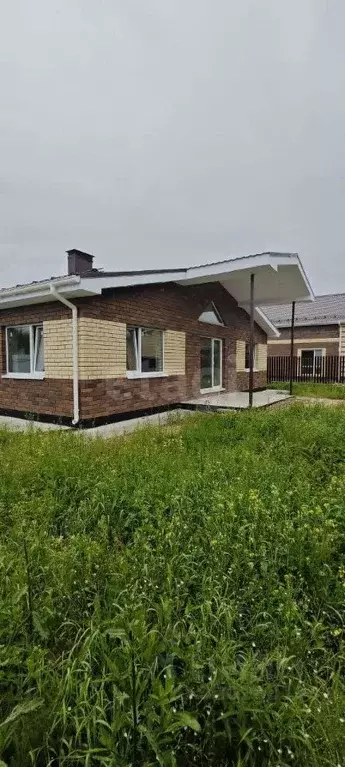 Дом в Тверская область, Калининский муниципальный округ, д. Сакулино ... - Фото 1