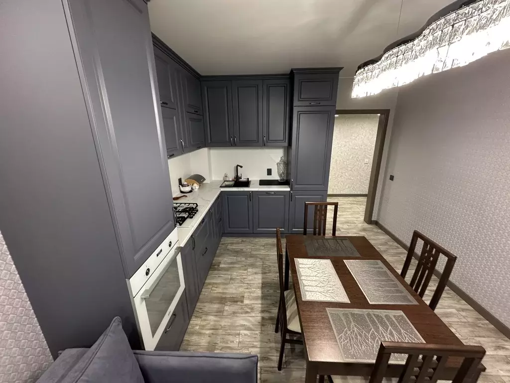 Продаётся 2-к квартира, 83 м - Фото 0