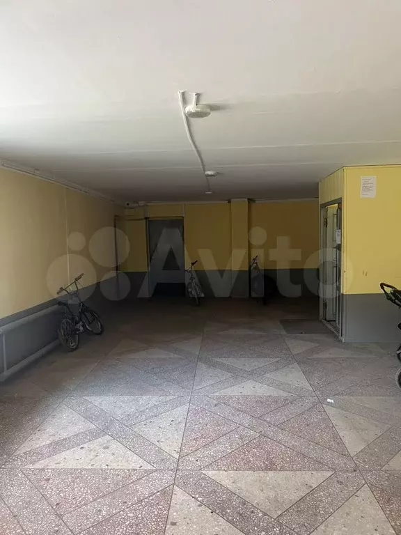 Комната 17 м в 4-к., 8/10 эт. - Фото 1