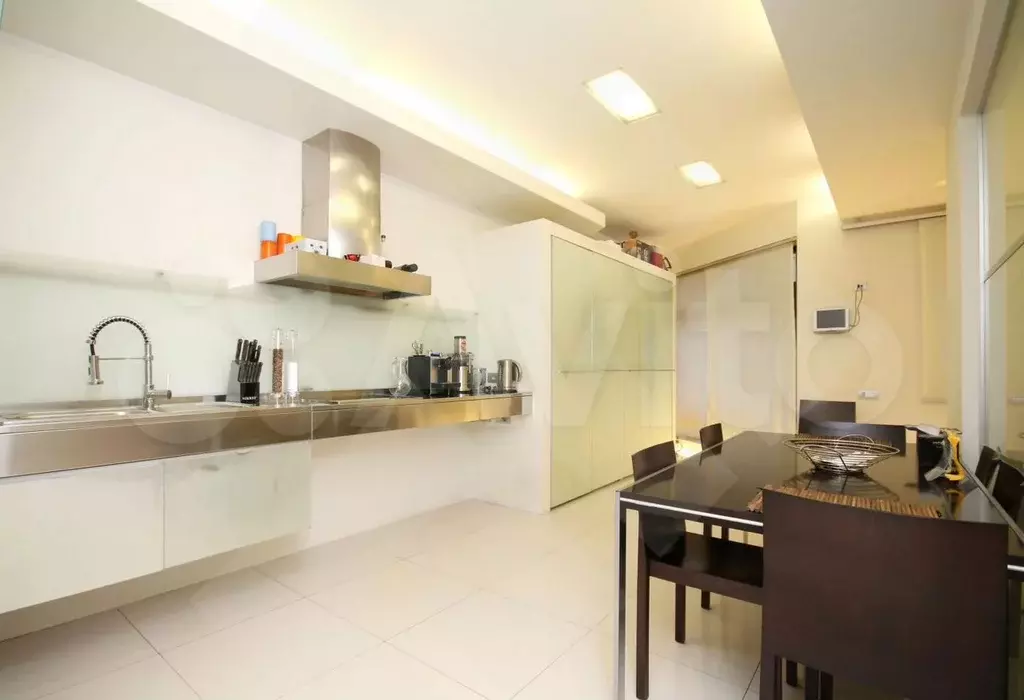4-к. квартира, 150 м, 4/15 эт. - Фото 0