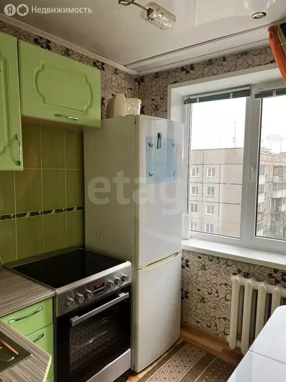 3-комнатная квартира: Черногорск, улица Калинина, 32 (61 м) - Фото 1