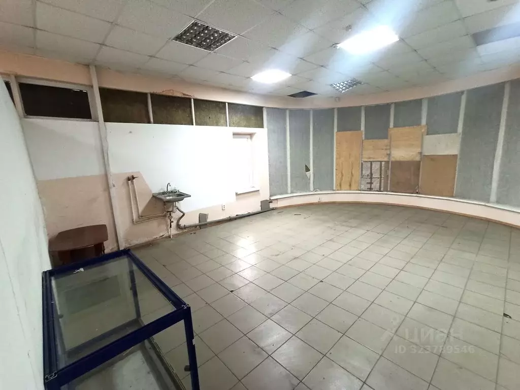 Торговая площадь в Ленинградская область, Гатчина просп. 25 Октября, ... - Фото 2