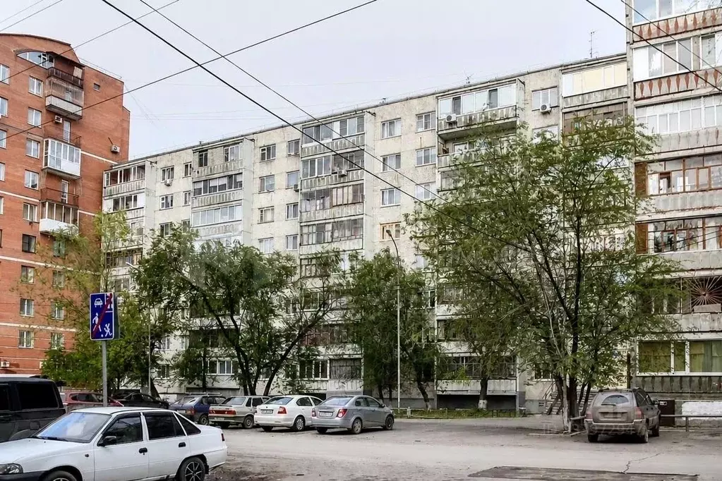 1-к кв. Тюменская область, Тюмень ул. Коммунаров, 37 (29.0 м) - Фото 1