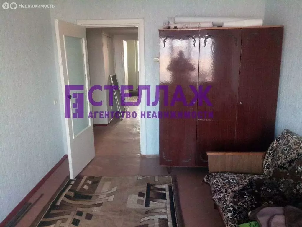 3-комнатная квартира: Керчь, улица Кирова, 111 (70.7 м) - Фото 0