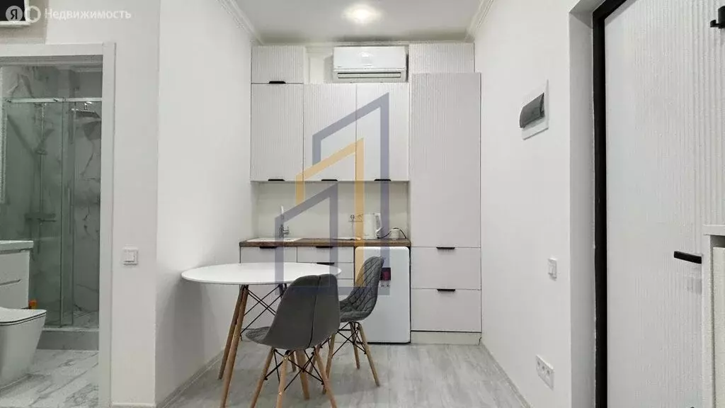 Квартира-студия: Евпатория, улица Фрунзе, 20 (24.3 м) - Фото 1