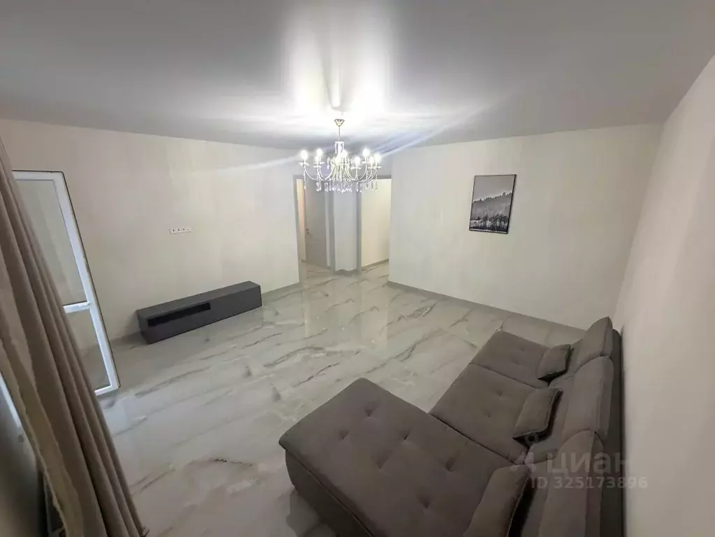 3-к кв. Москва д. Румянцево, ул. Верхняя, 4А (102.0 м) - Фото 1