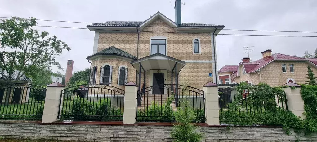 Коттедж 254,7 м на участке 12,8 сот. - Фото 1