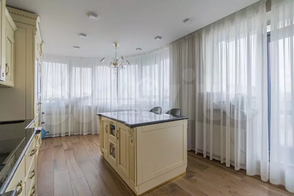 3-к. квартира, 109,5 м, 7/17 эт. - Фото 1