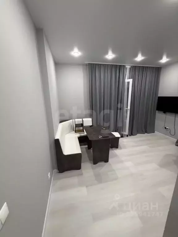 2-к кв. Тюменская область, Тюмень ул. Краснооктябрьская, 16к1 (53.0 м) - Фото 2