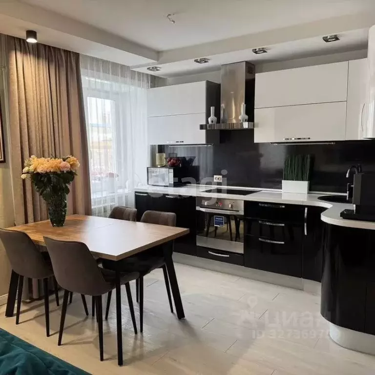 2-к кв. Бурятия, Улан-Удэ ул. Калашникова, 16 (70.0 м) - Фото 1