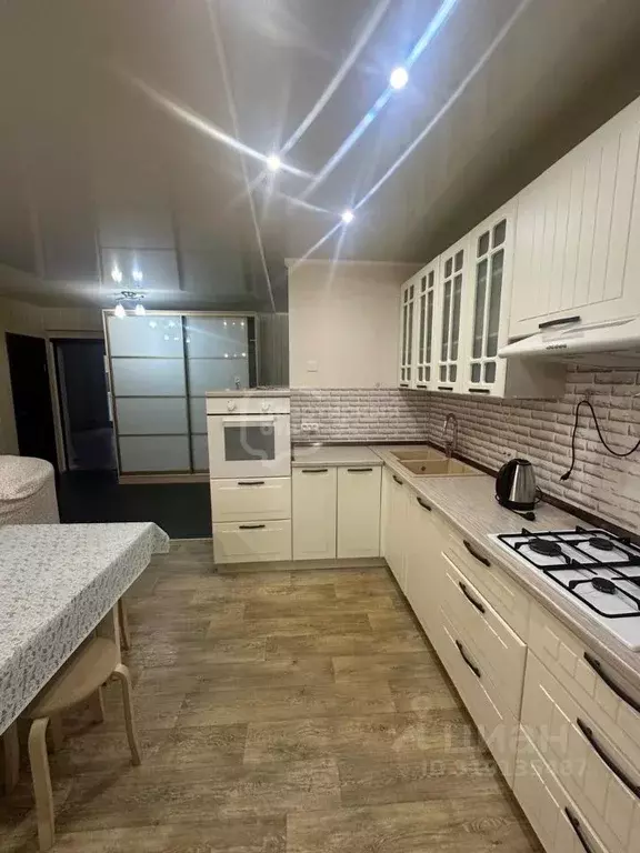 2-к кв. Владимирская область, Владимир ул. Крайнова, 18 (80.0 м) - Фото 1