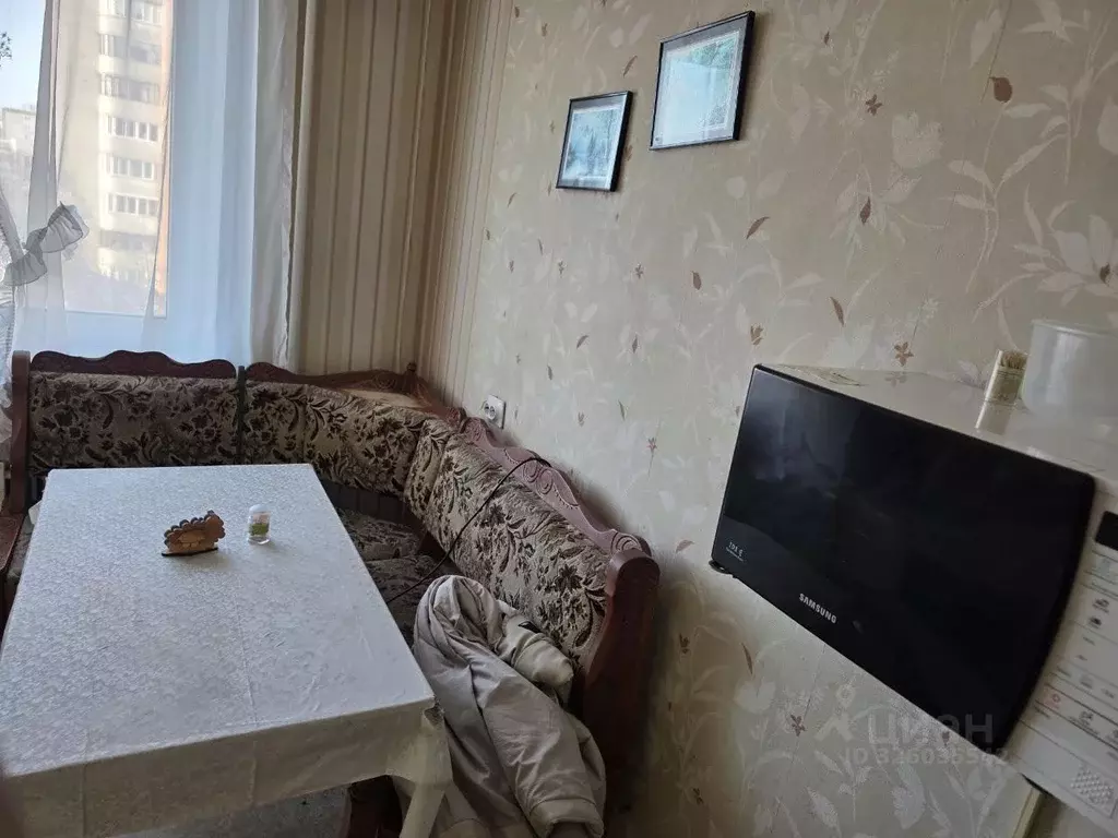 2-к кв. Белгородская область, Старый Оскол Королева мкр, 4 (54.0 м) - Фото 2