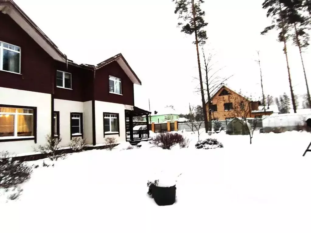 Дом в Ленинградская область, Выборгский район, Полянское с/пос, пос. ... - Фото 2