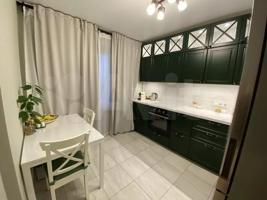 2-к. квартира, 60 м, 15/18 эт. - Фото 1