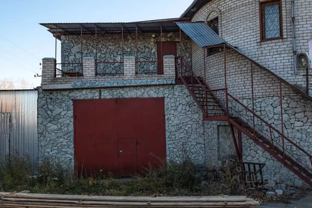 Помещение свободного назначения в Алтайский край, Бийск ул. Дмитрия ... - Фото 1