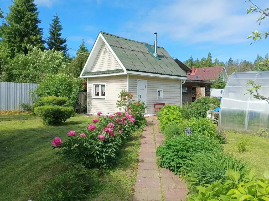 Дом в Ленинградская область, Выборгский район, Рощинское городское ... - Фото 2