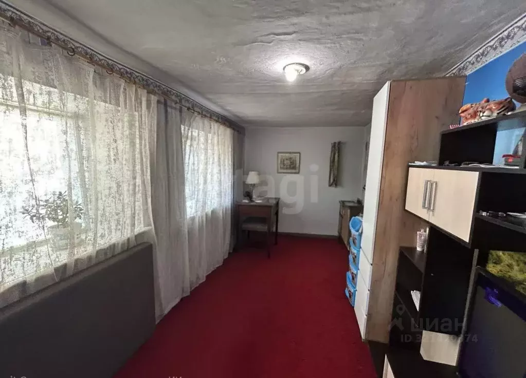 Дом в Крым, Белогорский район, с. Ароматное ул. Школьная (50 м) - Фото 1