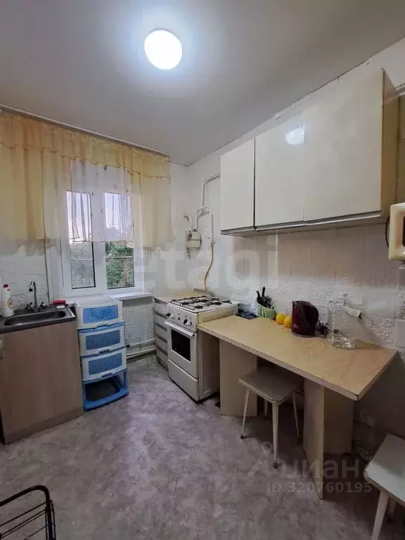 2-к кв. Саратовская область, Балашов ул. Урицкого, 43 (40.8 м) - Фото 0