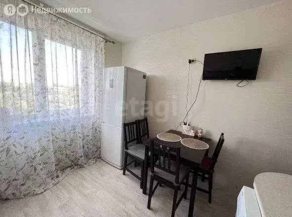 3-комнатная квартира: Пермь, улица Льва Лаврова, 14 (69.1 м) - Фото 1