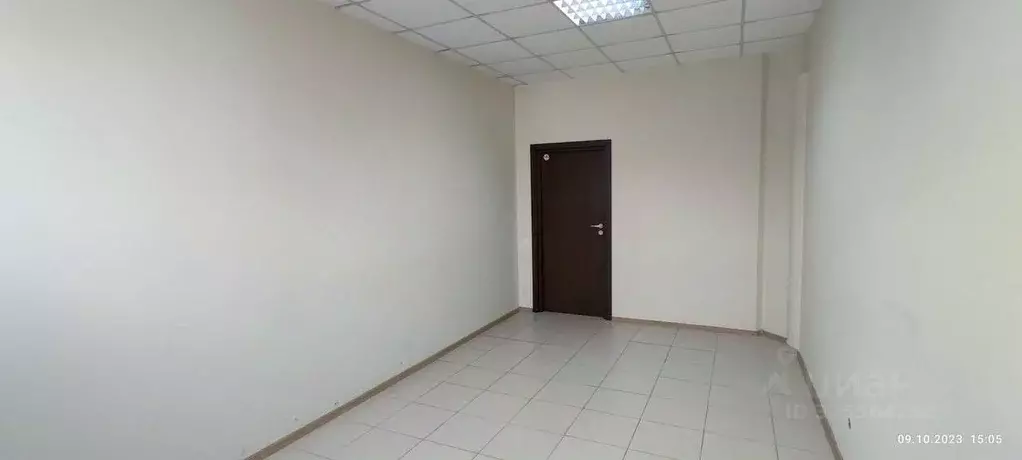 Офис в Крым, Симферополь ул. Аэрофлотская, 12 (17 м) - Фото 1