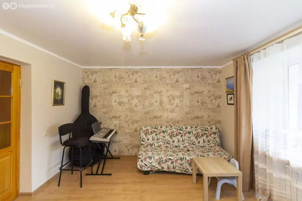 3-комнатная квартира: Тюмень, улица Московский Тракт, 137 (66.7 м) - Фото 2