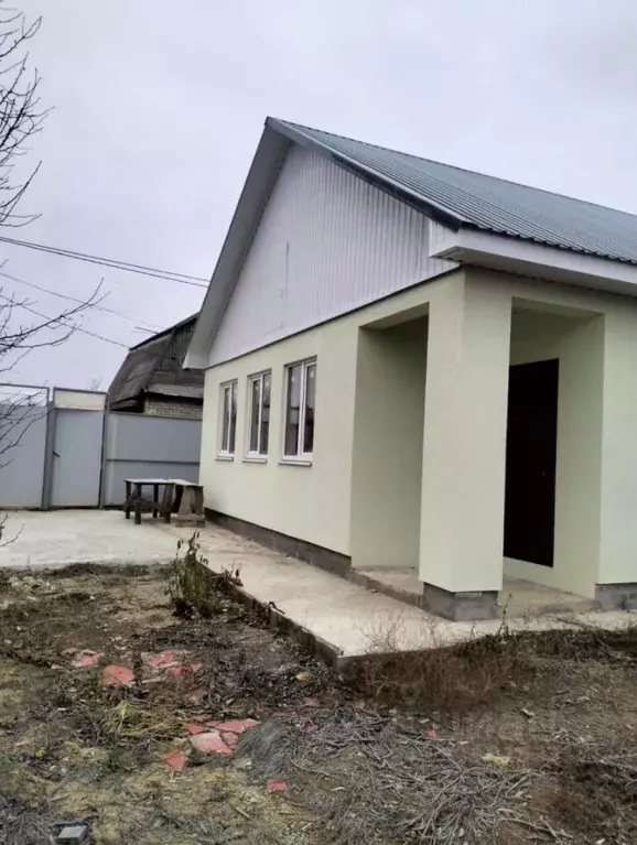 Дом в Саратовская область, Энгельсский район, Красноярское ... - Фото 1