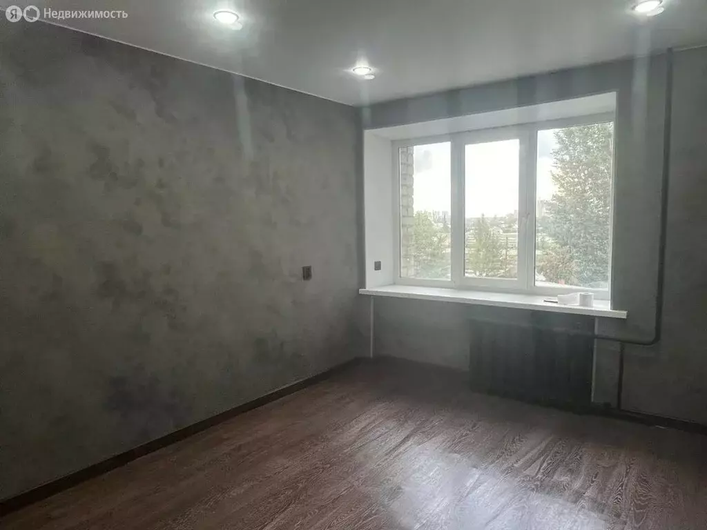 Квартира-студия: Тюмень, улица Мельникайте, 44А (17.2 м) - Фото 1