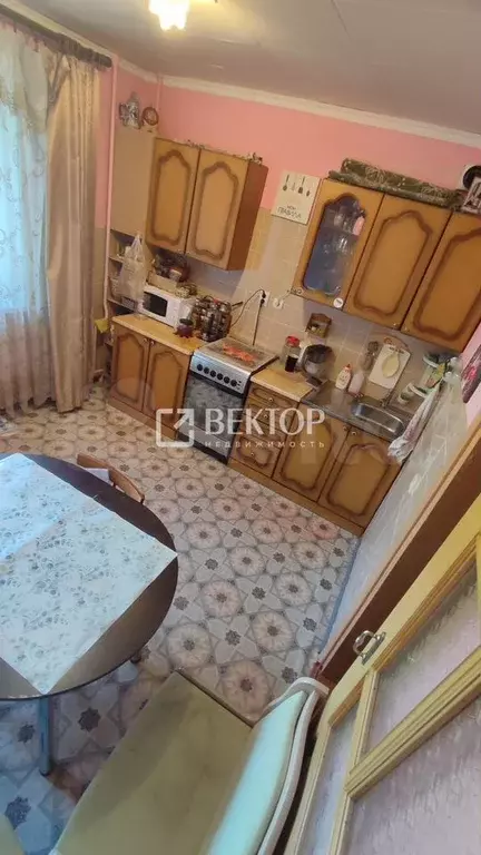 2-к. квартира, 65 м, 4/9 эт. - Фото 1