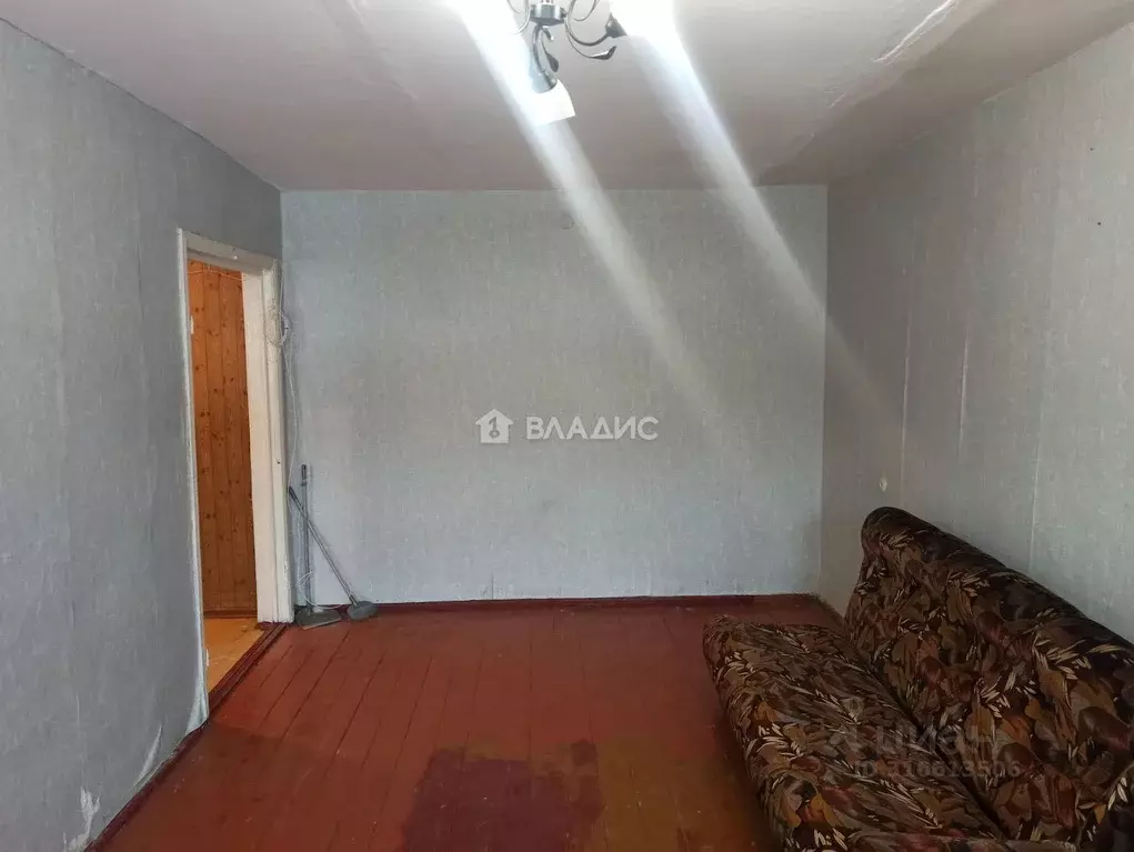 1-к кв. Бурятия, Улан-Удэ ул. Калашникова, 17 (30.7 м) - Фото 0